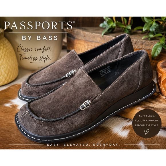 Passports Shoes - Passports by Bass Womens Brown Suede Leather Loafers Moc Toe Comfort Stitch 8M